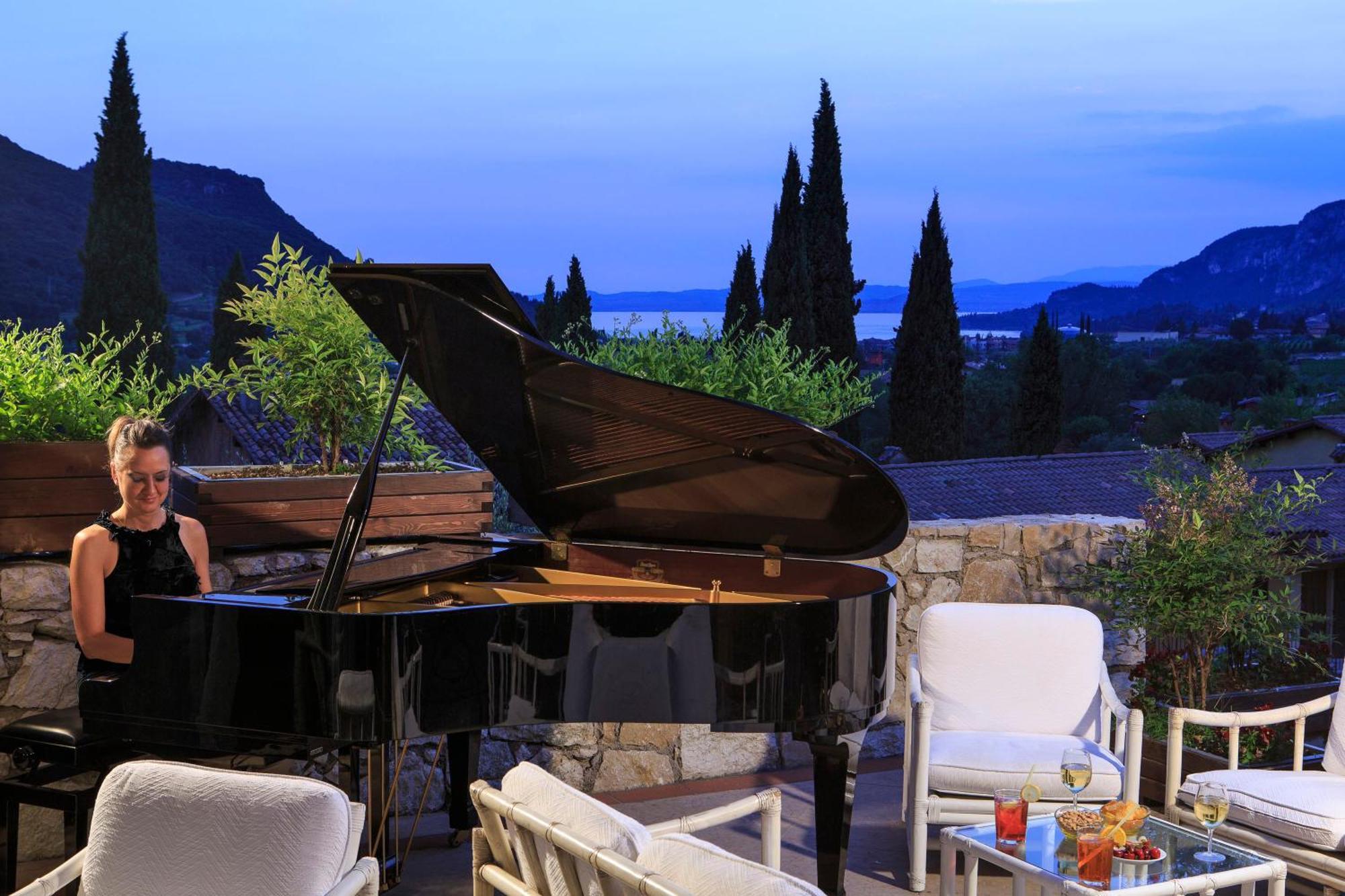 Poiano Garda Resort Appartamenti Экстерьер фото